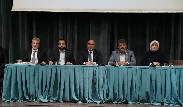 AK Parti Kahramanmaraş İl Başkanlığı, Dulkadiroğlu İlçe Danışma Toplantısını Gerçekleştirdi