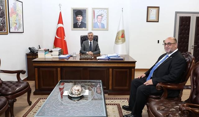 Vali Ünlüer, Başkanı Akpınar’ı Makamında Kabul Etti