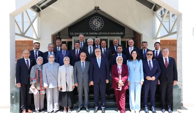 Vekiller, Bakan Işıkhan ile Bir Araya Geldi