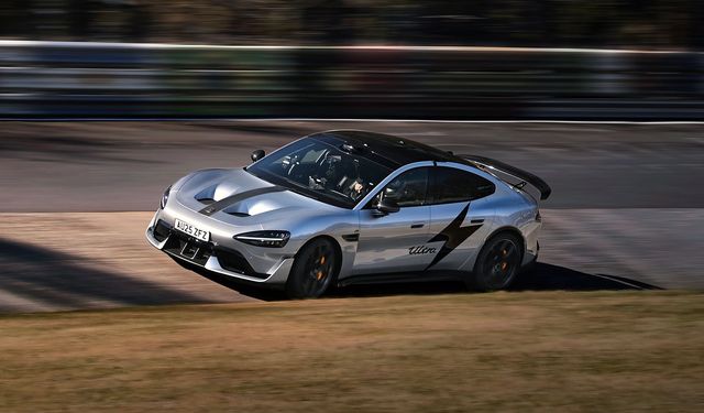 Xiaomi SU7 Ultra, Nürburgring’de Elektrikli Üst Segmentte Rekor Kırdı