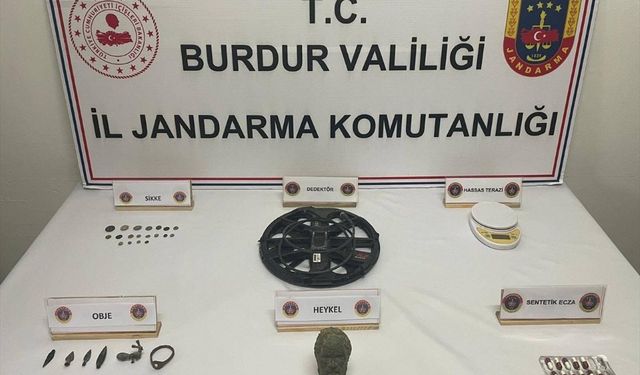 Burdur'da uyuşturucu ve kaçakçılıkla mücadele çalışmaları sürüyor