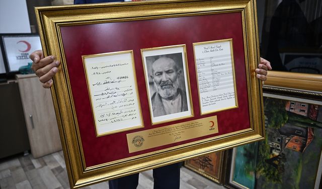 Filistin cephesinde İngilizlere esir düşen dedesinin mektubuna 107 yıl sonra kavuştu