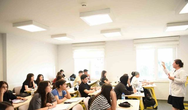 Kepez’den ücretsiz yaz dönemi YKS hazırlık kursu