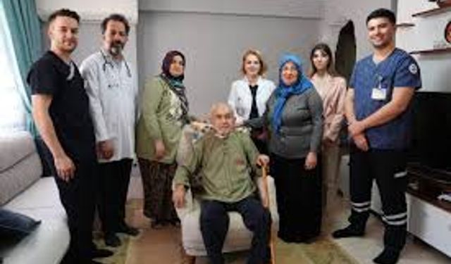 Evde sağlık hizmeti hastane sürecini ev ortamına taşıyarak hasta konforunu artırıyor