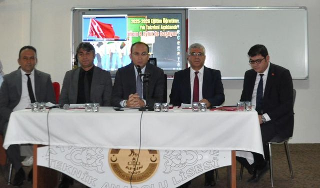 2025-2026 Eğitim-Öğretim Yılı Okul Müdürleri Kurulu Toplantısı Gerçekleştirildi