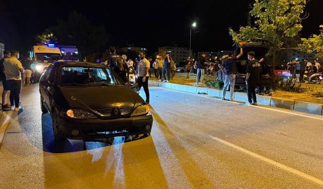 Afşinbey Caddesi’nde Trafik Kazası: 1 Yaralı