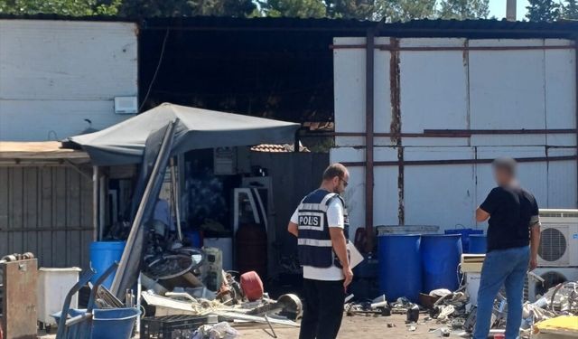 Antalya'da ikinci el eşya satışı yapan 8 iş yeri mühürlendi