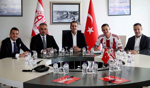 Antalyaspor, Bosna Hersekli futbolcu Dario Saric'i transfer etti