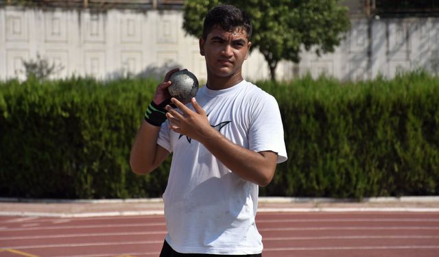 Atletizmde sezona 4 madalyayla başlayan Muhammed'in hedefi uluslararası başarı