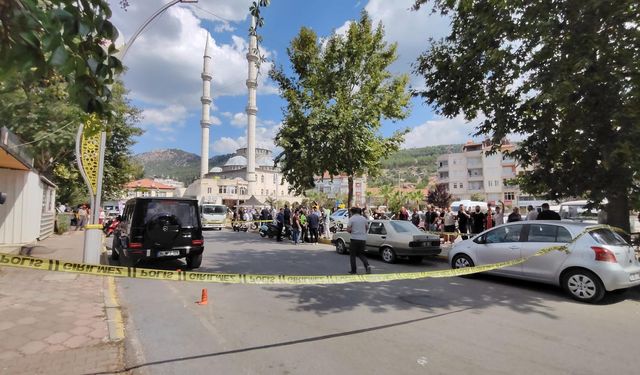 Burdur'da silahlı saldırıda 2 kişi yaralandı