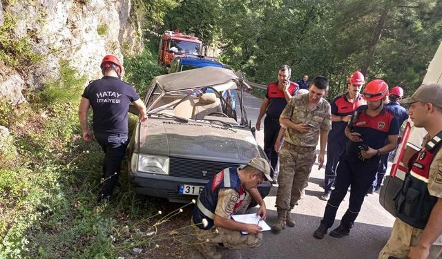 Hatay'da kamyonla otomobilin çarpıştığı kazada 2 kişi yaralandı