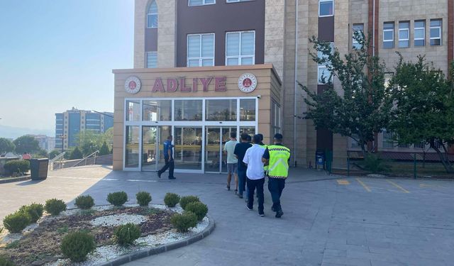 Kahramanmaraş'ta bağ evinden hırsızlık yapan 3 zanlı tutuklandı