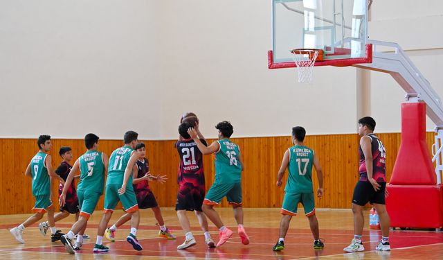 Kumluca'da Bayram Onur Avcıoğlu Basketbol Turnuvası düzenlendi
