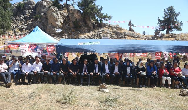 Muhsin Yazıcıoğlu, Kahramanmaraş'ta 'Vuslat Kurultayı Programı'nda Anıldı