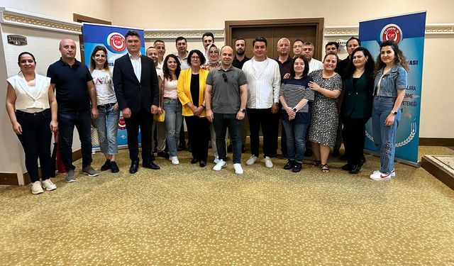 Osmaniye'de Öz Finans-İş Sendikası tarafından banka çalışanlarına eğitim verildi