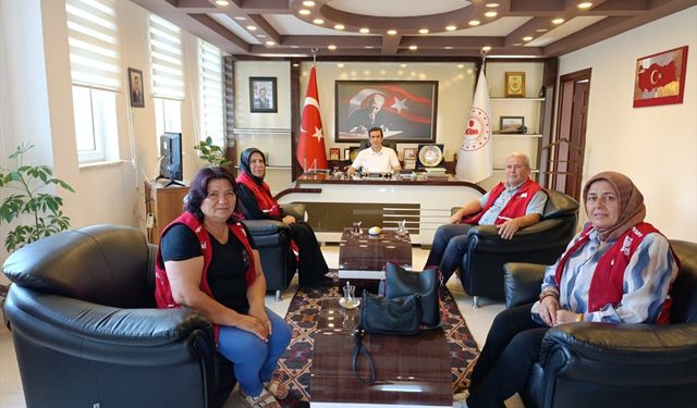Türk Kızılay Anamur Şube Başkanı Kuz'dan Bozyazı Kaymakamı Topsakaloğlu'na ziyaret
