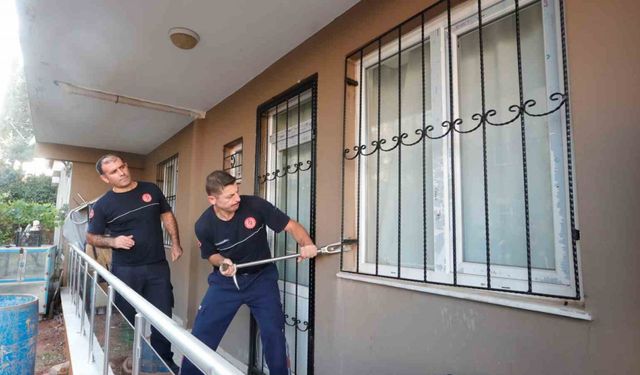 Antalya’da ’apartmana yeni taşınan’ yaşlı çift alarmı