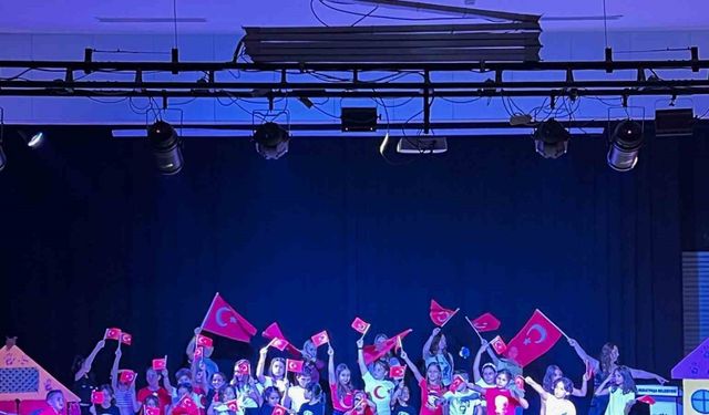 Drama eğitiminden sahneye: Miniklerden "Cüceler Ülkesi" gösterisi