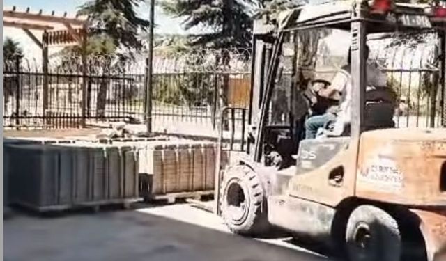 Elbistan’da Kaldırım Çalışmaları Hız Kesmeden Sürüyor