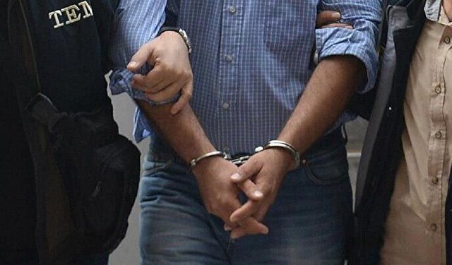 Aranan 2 Hükümlü Yakalandı