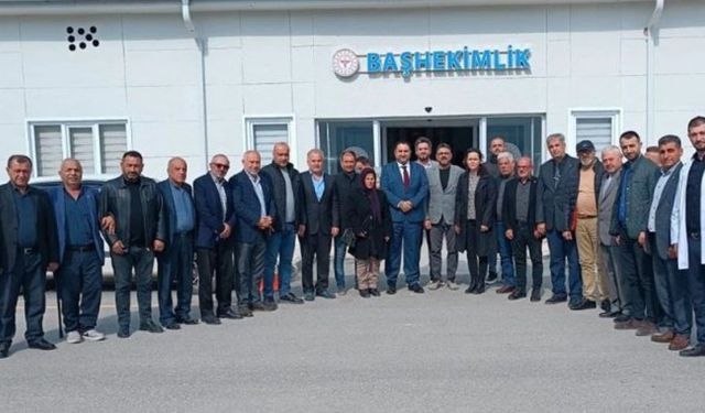 Muhtarlardan Defne Devlet Hastanesi Başhekimi Kavvasoğlu'na ziyaret