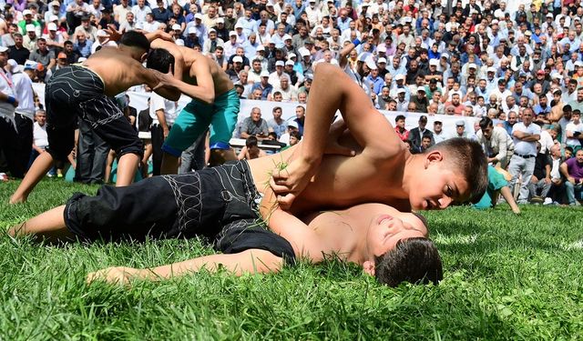 29. Bertiz Boyalı Şalvar Güreşi Büyük İlgi Gördü