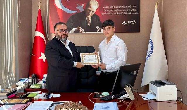 Afşin’de Hafızlık Sevinci: Muhammet Yasin Kapulu Belgeli Hafız Oldu