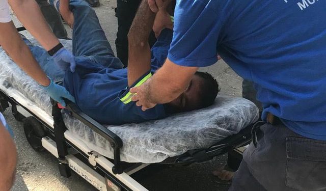 Adana'da belediye temizlik görevlisi 2 kişi tarafından darbedildi