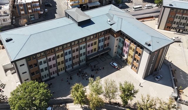 Erdemoğlu Holding'den eğitim ve kültüre 700 milyon liralık yatırım