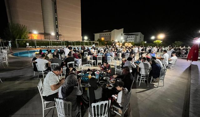 Kumluca'da gazi ve şehit aileleri yemekte bir araya geldi