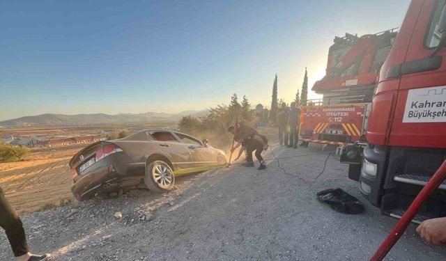 Kontrolden Çıkan Araç Şarampole Yuvarlandı