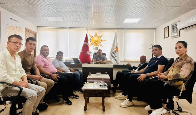 AK Parti Teşkilatı Eylül Ayı Belediye Meclisi Grup Toplantısını Gerçekleştirdi