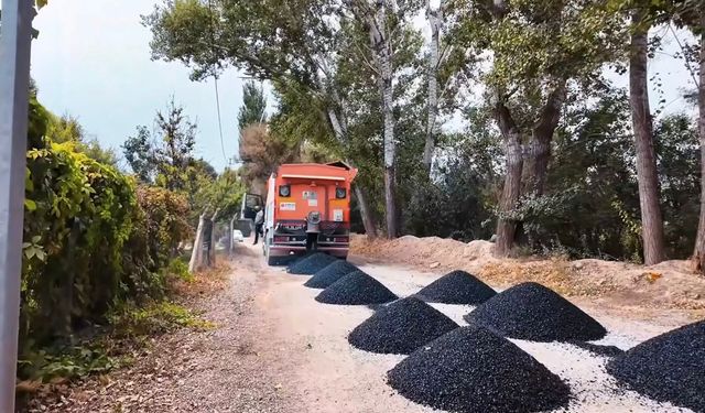 Elbistan Belediyesi'nden Tepebaşı Mahallesi'nde Asfalt Çalışması