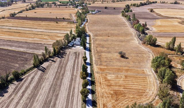 Elbistan’da Bir Mahallenin Daha Ulaşımı Büyükşehir’le İyileştirildi
