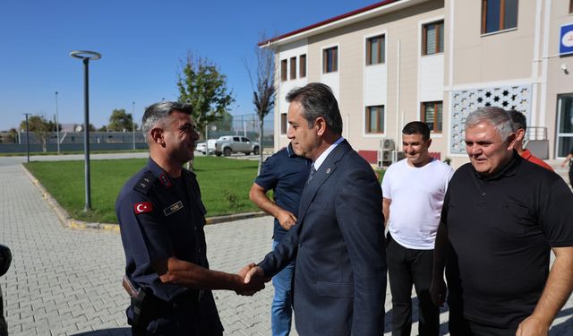 Milletvekili Kurt’tan Elbistan İlçe Jandarma Komutanlığı’na Ziyaret