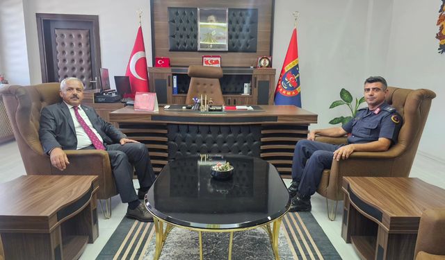 Milli Eğitim Müdürü Gezer’den Jandarma Komutanı Yıldız’a Ziyaret