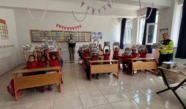 Tillo’da jandarmadan öğrencilere güvenli yaşam eğitimi