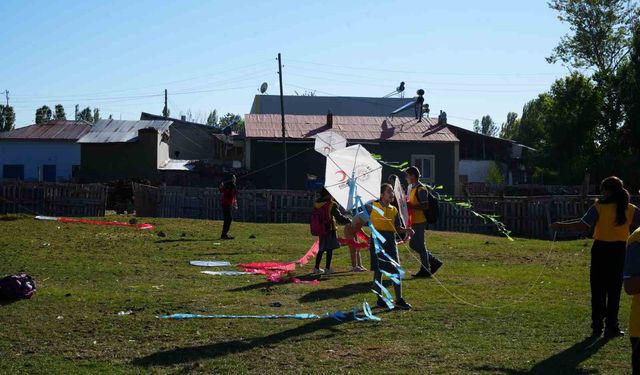 Uçurtmalar bu kez Sıraç için havalandı
