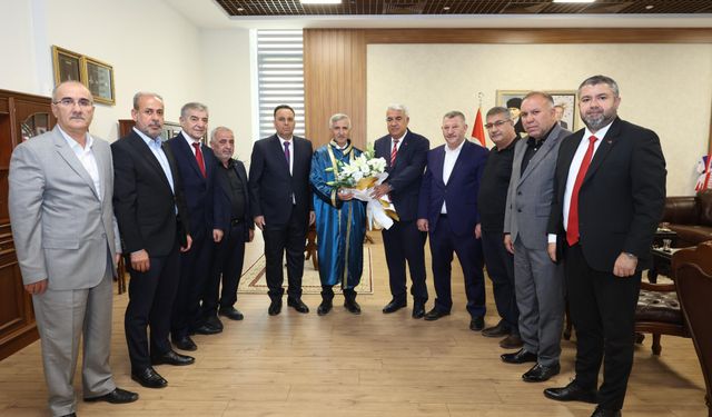 Vali Ünlüer’e Ahilik Kaftanı Giydirildi