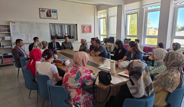 Afşin İleri Projesi Kapsamında Okul Ziyaretleri Devam Ediyor