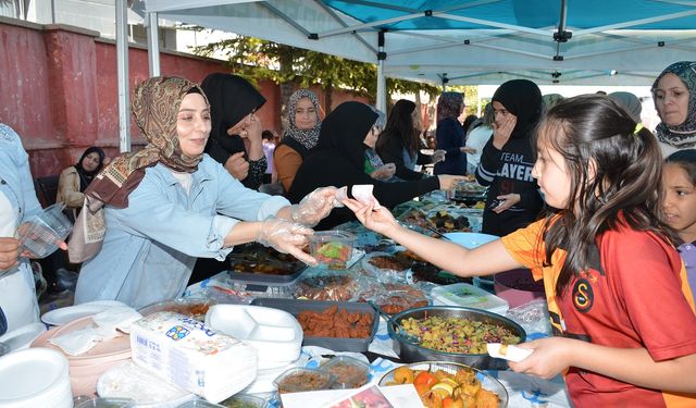 Afşin Merkez Fatih Okulu’ndan Filistin’e Destek Kermesi