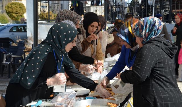 Afşin’de Filistin’e Destek Kermesi Düzenlendi