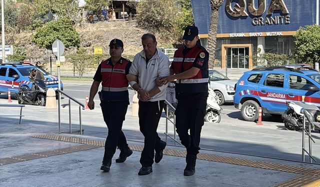 Alanya'da sahte pasaportla tapu dolandırıcılığı yaptıkları iddiasıyla 6 şüpheli yakalandı