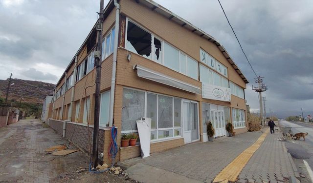 Hatay'da sağanak ve şiddetli rüzgar etkili oldu