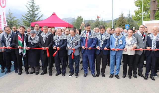Isparta'da 'Bir Vicdan Köprüsü: Gazze' programı düzenlendi