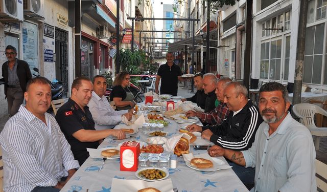 Silifke Kaymakamı Abdullah Aslaner esnafla bir araya geldi