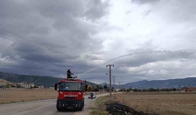 Bucak’ta arazi yangını