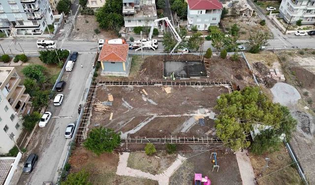 HBB, Modernevler Mahallesi’ne halı saha inşa ediyor