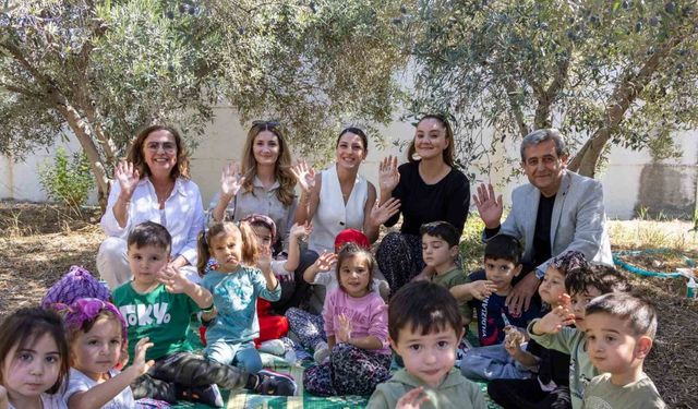Manavgat’ta minik ellerden zeytin hasadı