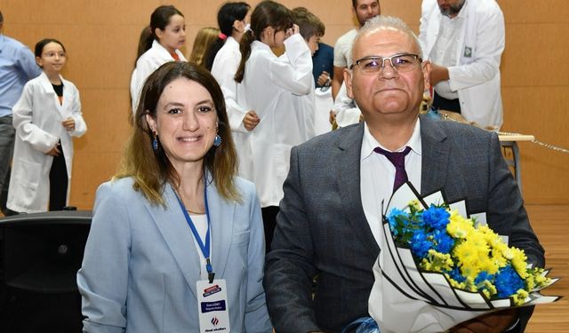 Minik öğrenciler yavru köpeklerin kalp atışını dinledi